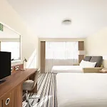 ホテル ホリデイ 4*