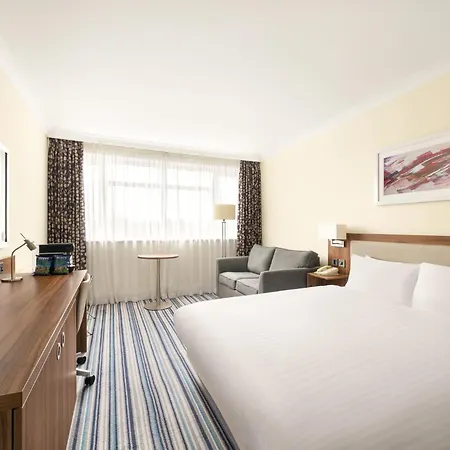 Hotel By Ihg