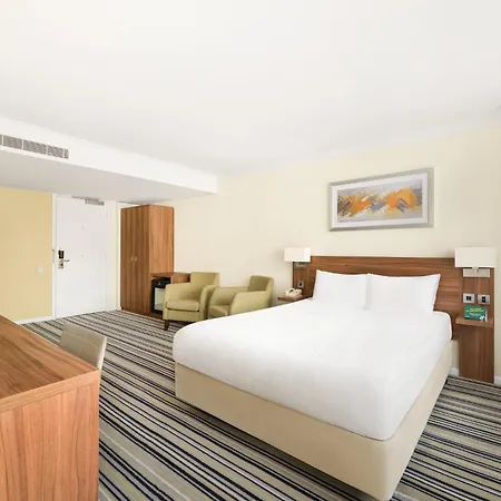 By Ihg 4*