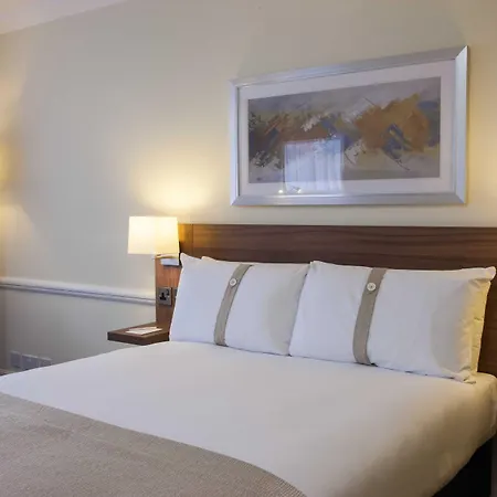 By Ihg