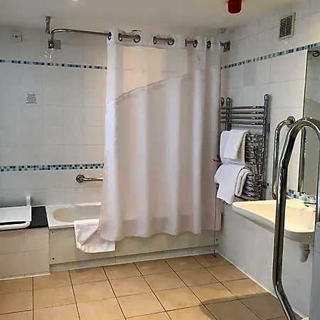 Hotel By Ihg 4*