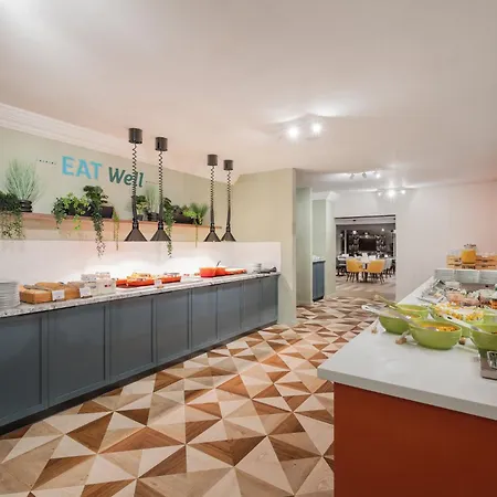 By Ihg Отель Йорк